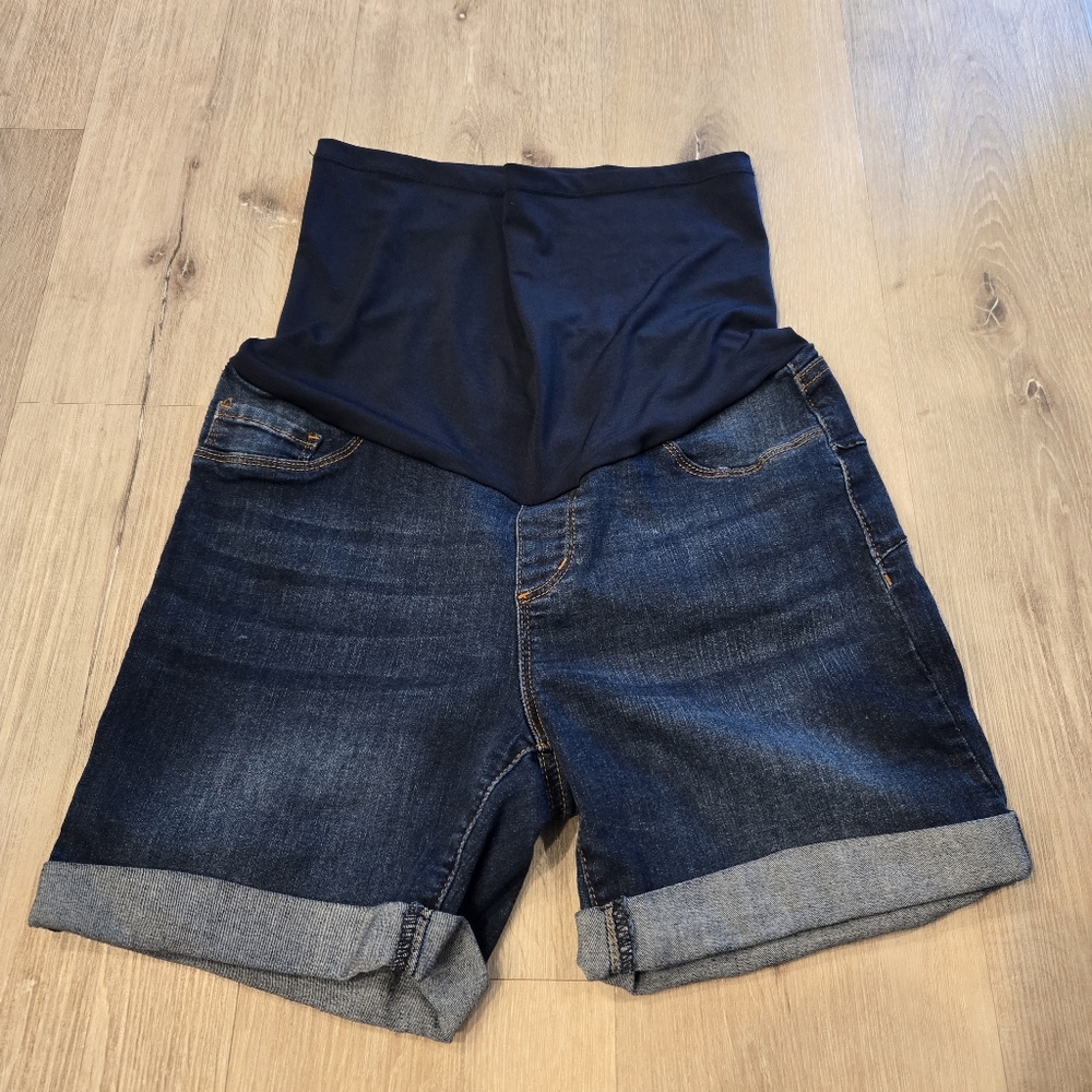 S.O.N.G. Maternity Jean Shorts Size Small